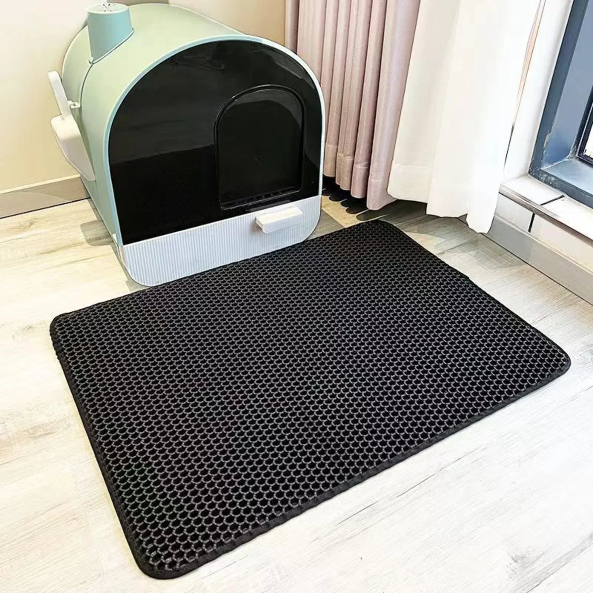 TidyTrap litter mat in black